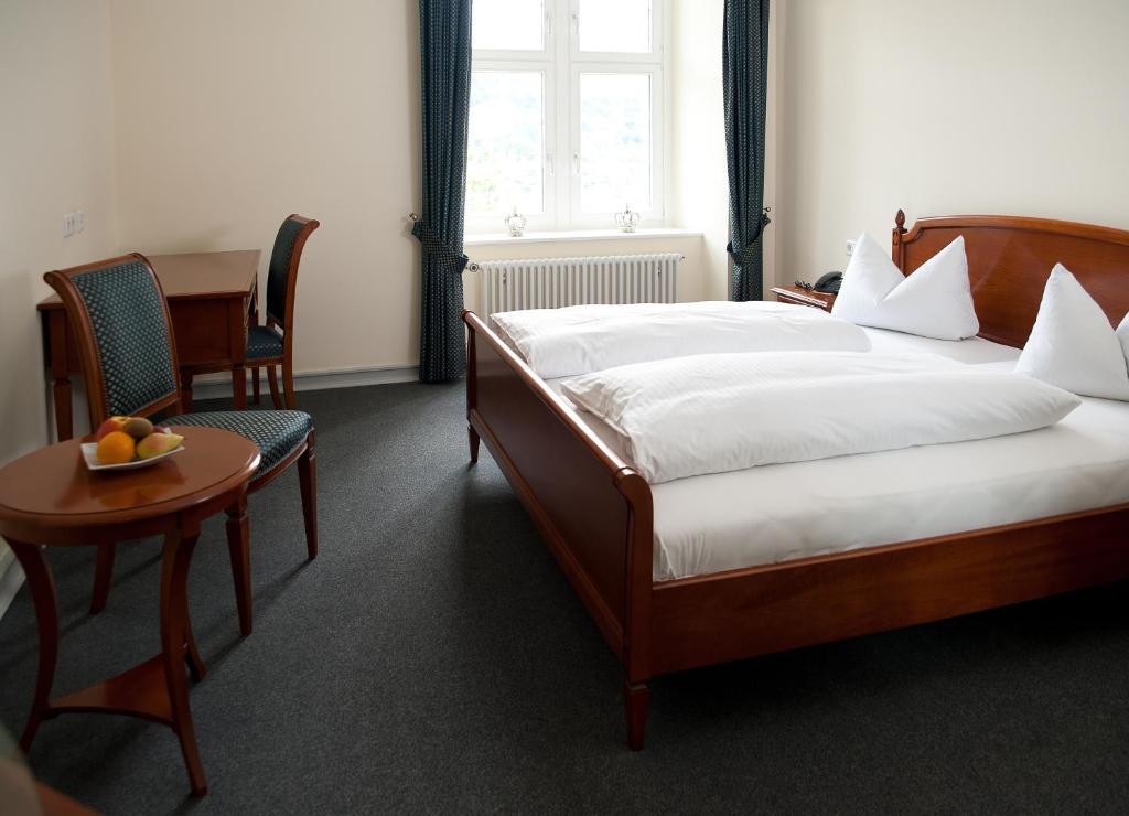Schlosshotel Hirschhorn Værelse billede